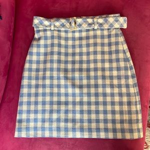 NWT Ann Taylor skirt with blue and white checkered plaid size 6 with belt